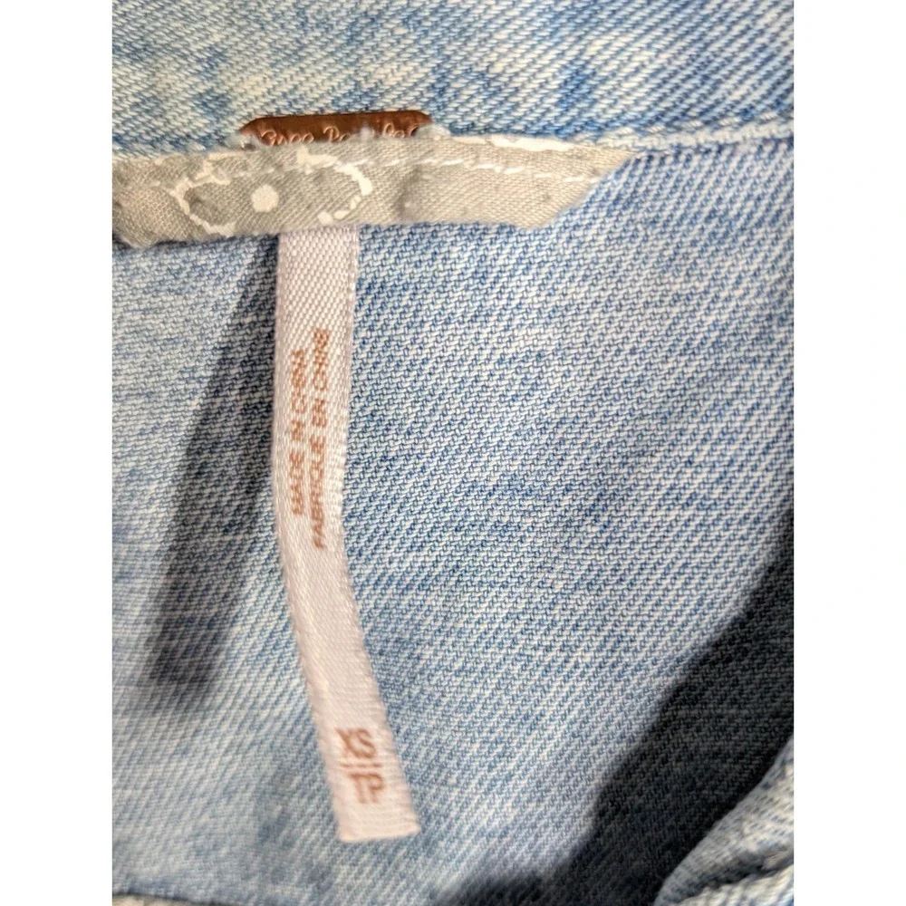 FREE PEOPLE Womens XS Blue Denim Button-Up Pockets Jean Jacket - Picture 4 of 8